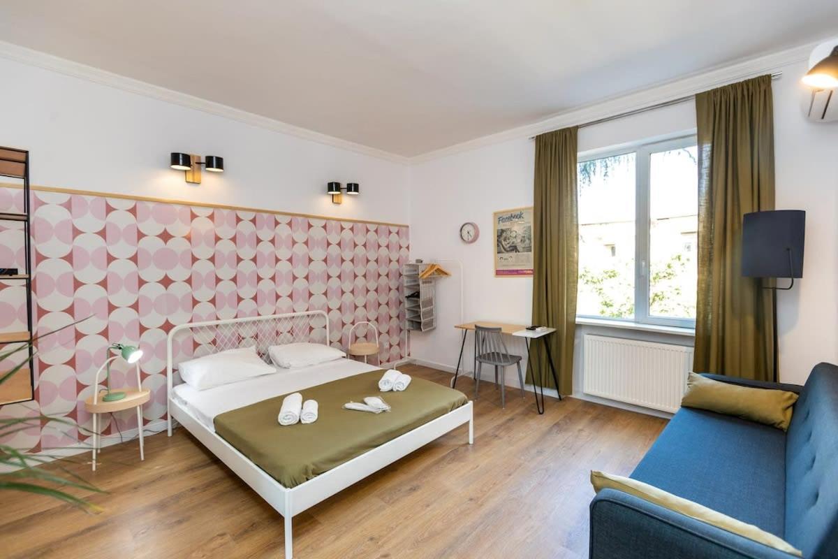 Central Vera Studio - Ideal For 3 - By Wehost Tbilisi ภายนอก รูปภาพ