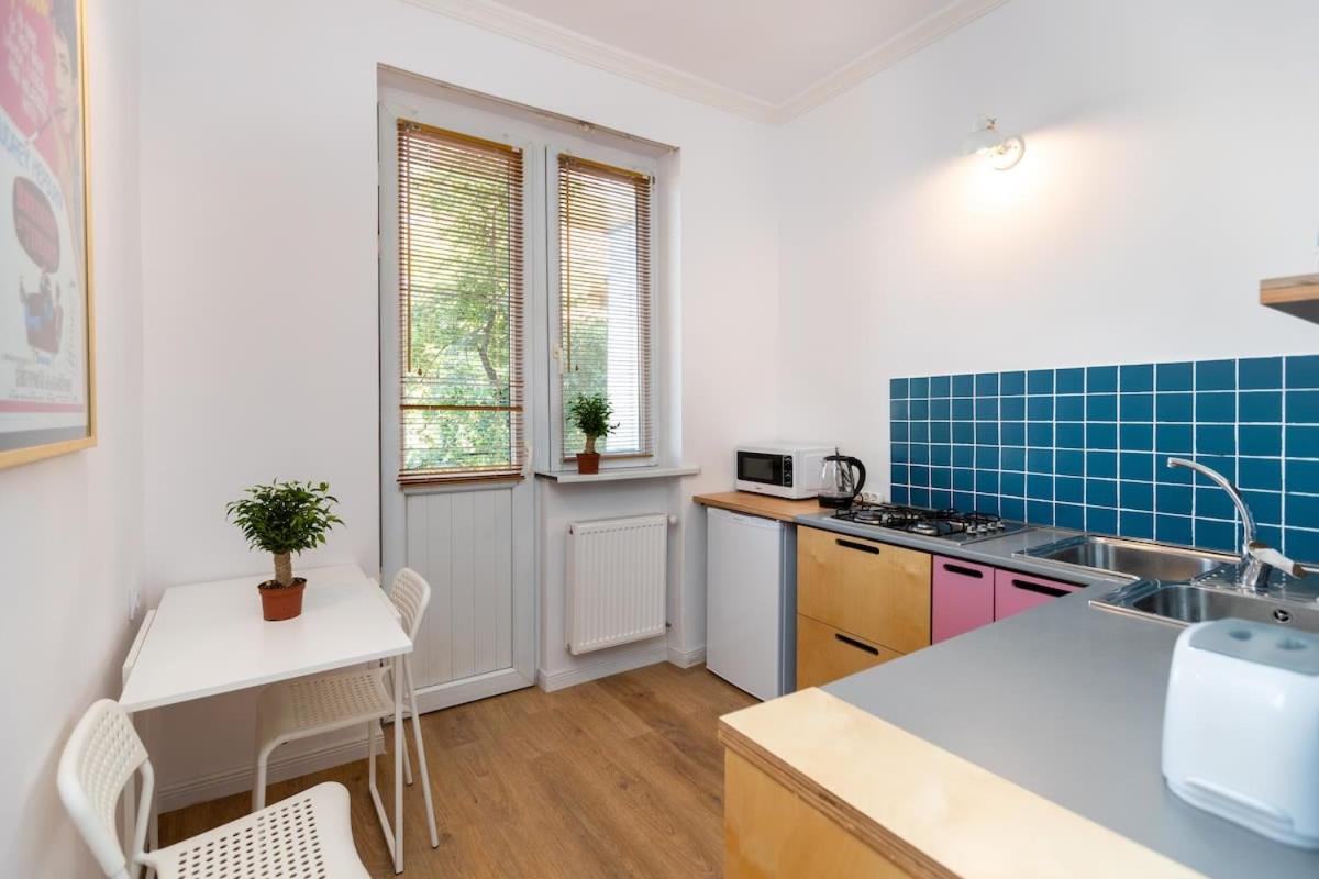 Central Vera Studio - Ideal For 3 - By Wehost Tbilisi ภายนอก รูปภาพ